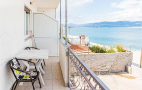 Lovely Apartment In Slatine With House A Panoramic View